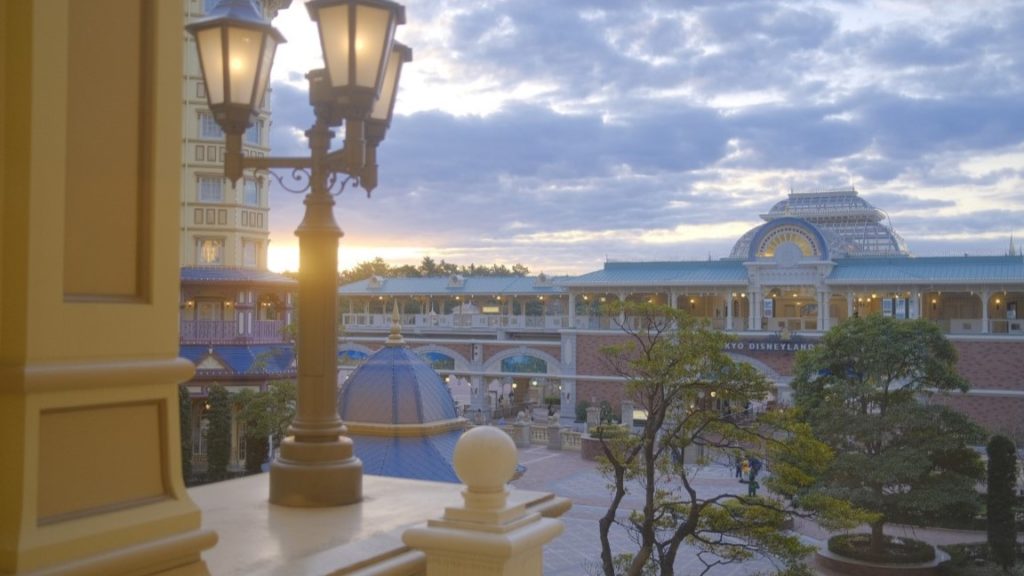 ベビールームから見た朝焼け