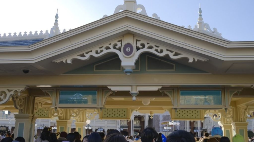 入園待ちの様子（8:30頃）