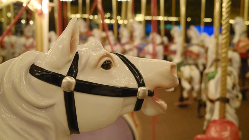 ⑩キャッスルカルーセル