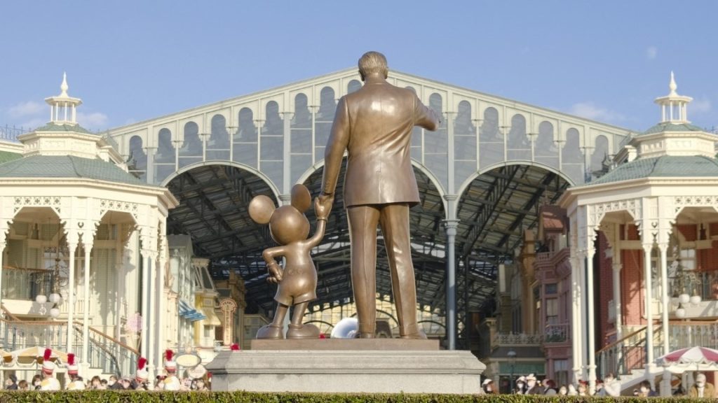 パートナーズ像